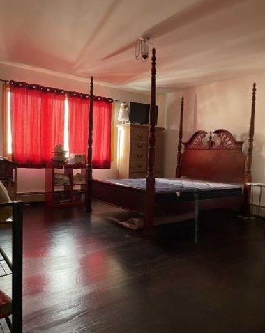 114 Pne St, Cliffside Park NJ 07010-1018 exterior