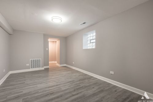 6917 Maplewood Ave, Chicago IL 60622-2857 exterior