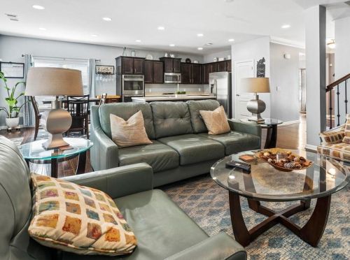 121 Lankford Rd, Tucker GA 30084-1821 exterior