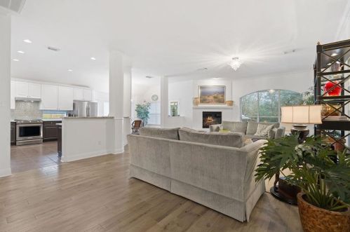 235 Abbott Dr, Austin TX 78737-4536 exterior