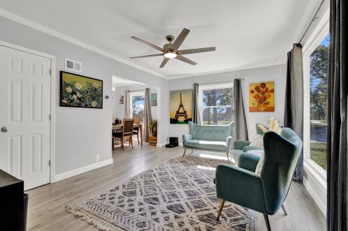 5504 33rd St, Milwaukee WI  53221-4026 exterior