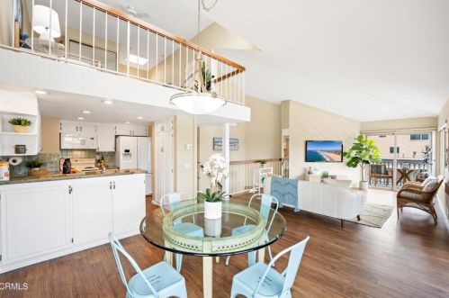 3604 Sunset Ln, Oxnard CA 93035-4130 exterior