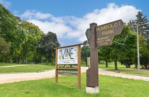 2819 Howell Ave, Milwaukee WI 53207-2054 exterior