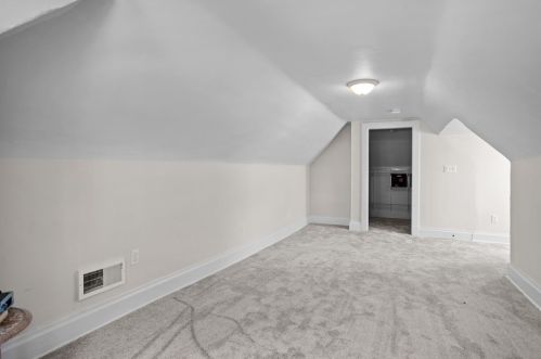 309 Mckinley Ave, Pittsburgh PA  15202-2811 exterior