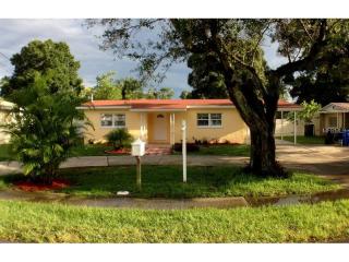 3016 Kirby St, Tampa FL  33614-3303 exterior