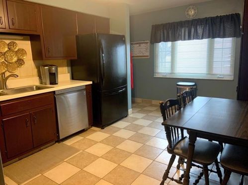 472 1st St, Pittsburgh PA 15227-3800 exterior