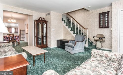 4030 Bleigh Ave, Philadelphia PA 19111-3617 exterior