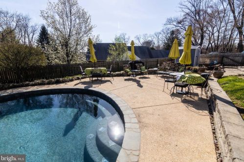 270 Rose Tree Rd, Media PA 19063-1126 exterior