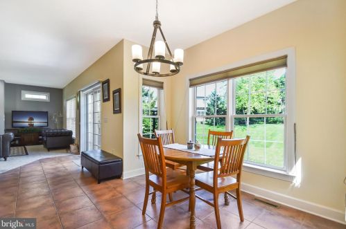 2471 Raleigh Rd, Hummelstown PA 17036-7078 exterior