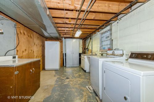 5411 Nottingham Ave, Chicago IL 60638-3109 exterior