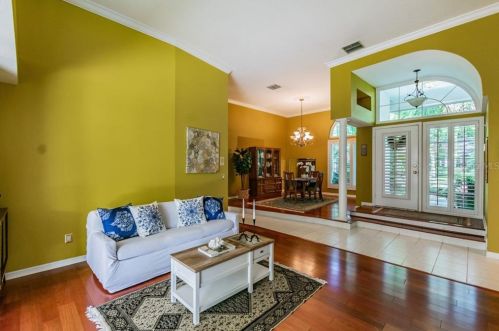 11506 Louvre Pl, Tampa FL 33617-2447 exterior