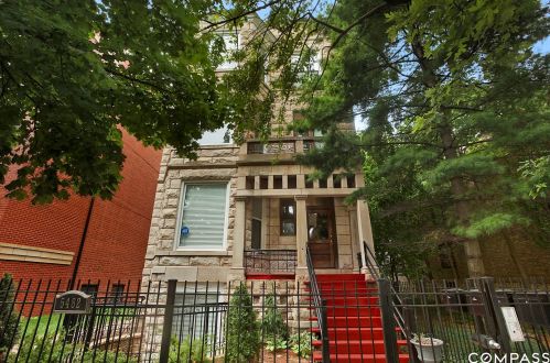 5482 Woodlawn Ave, Chicago IL  60615-5213 exterior