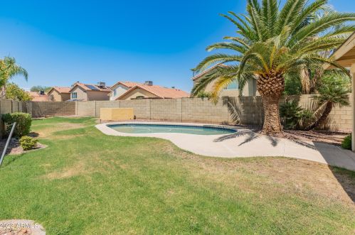 17416 13th St, Phoenix AZ  85022-2075 exterior