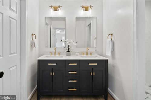 711 Ritchie Ave, Silver Spring MD 20910-5242 exterior