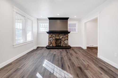 2034 Redrose Ave, Pittsburgh, PA 15210-4230