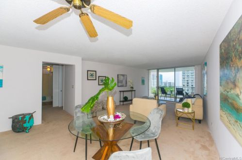 469 Ena Rd, Honolulu HI 96815-1749 exterior