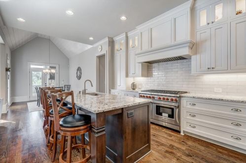 535 Belada Blvd, Atlanta GA 30342-2054 exterior