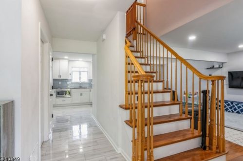 31 Hancock Rd, Piscataway NJ  08854-3621 exterior