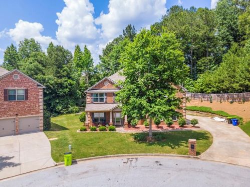 800 Clifton Springs Close Dr, Atlanta, GA 30349-8727