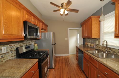 3850 80th St, Milwaukee, WI 53220-1663