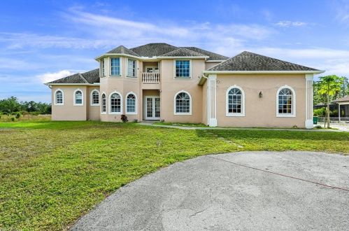 2870 27th Ave, Naples, FL 34120-3484