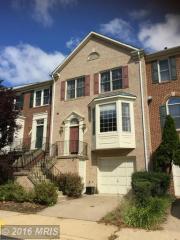 2247 Journet Dr, Vienna VA  22027-1165 exterior