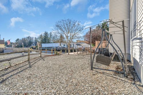 20 Is Rd, Berkeley Township NJ 08721-3530 exterior