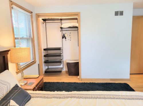 8609 Burleigh St, Milwaukee WI  53222-3719 exterior