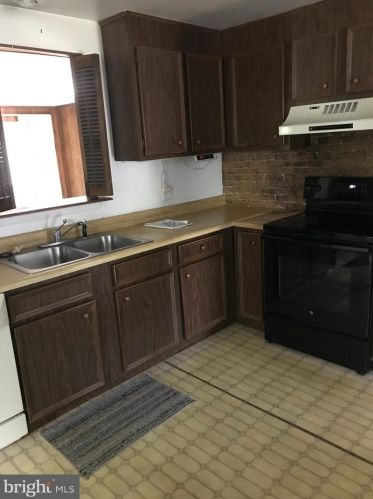 123 Nicholas Rd, Lancaster PA 17603-9423 exterior