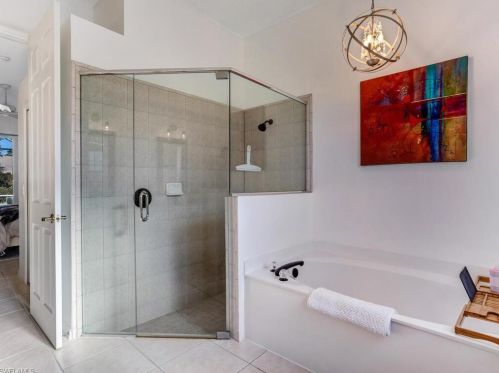 945 Sapling Dr, Naples FL 34120-1443 exterior