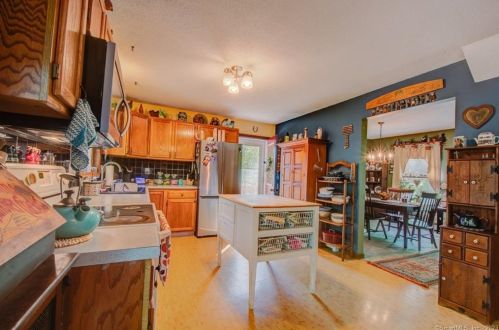 79 Bush Hl Rd, Exeter CT 06249-1210 exterior