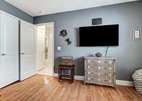 6408 Convict Hill Rd, Austin TX 78749-2348 exterior