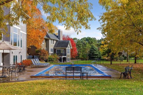 3544 Crestmoor Dr, Saint Paul MN 55125-5028 exterior