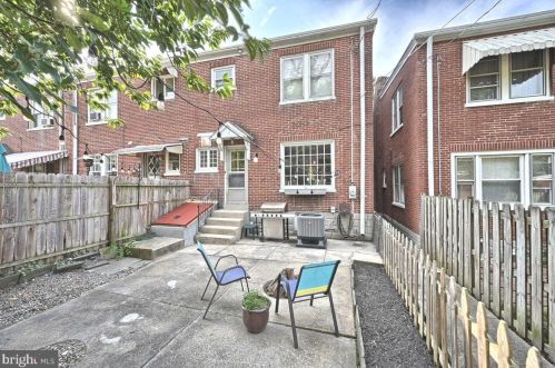 746 New Holland Ave, Lancaster PA 17602-2137 exterior