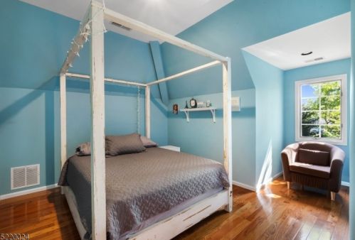 6 Normandy Pkwy, Morristown NJ exterior