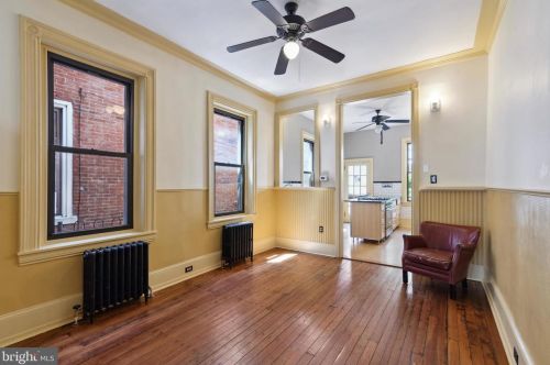 1406 9 St, Philadelphia PA 19148-4529 exterior