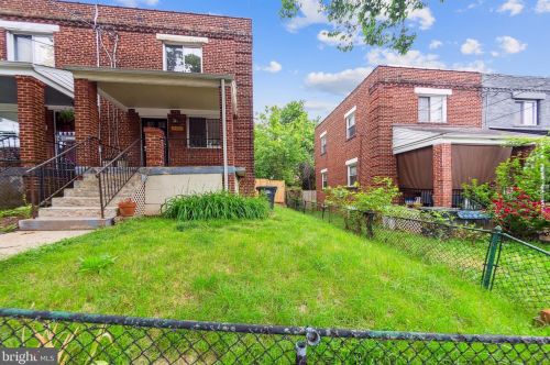 309 Atlantic St, Washington, DC 20032-3013