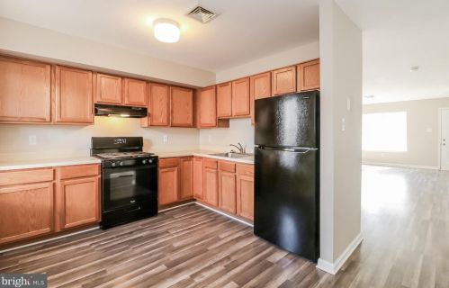 1415 Clearview St, Philadelphia PA 19141-2402 exterior