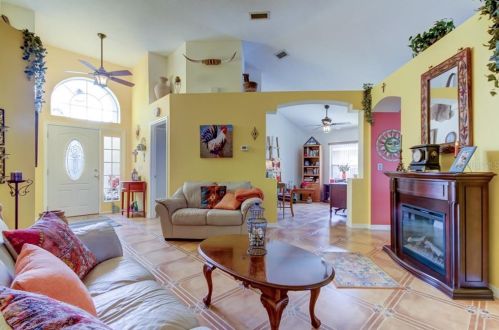 10207 Oasis Palm Dr, Tampa FL 33615-2782 exterior