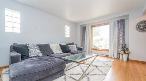 2951 Nora Ave, Chicago, IL 60634-4723