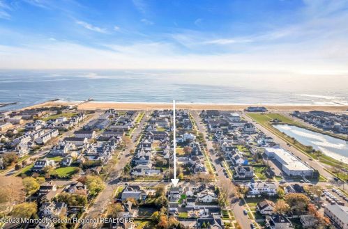 303 B St, Belmar, NJ 07719-2117