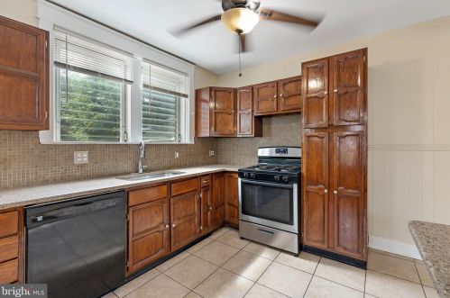 101 Elkinton Ave, Chester PA 19013-5030 exterior