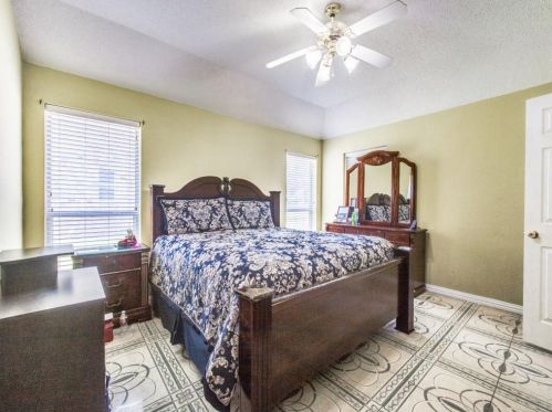 8321 Kings Ridge Rd, Frisco TX 75035-7375 exterior