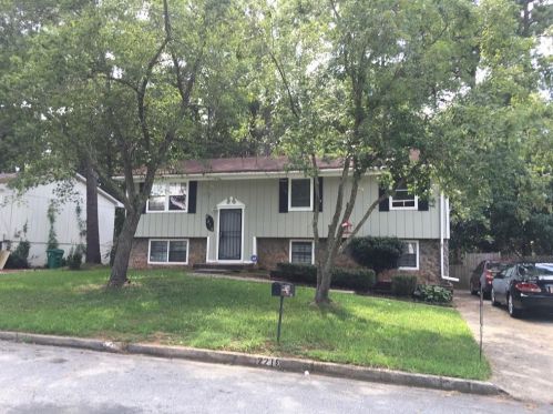 2219 Cherokee Valley Cir, Lithonia GA  30058-5381 exterior