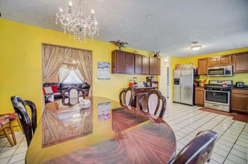 2634 Meadow Bend Ct, Duluth GA 30096-6037 exterior