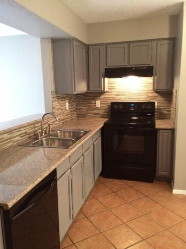 1617 Brentwood Dr, Irving TX  75061-2903 exterior