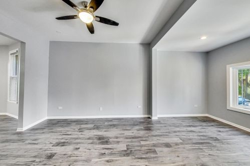 2623 Monticello Ave, Chicago IL 60618-5321 exterior