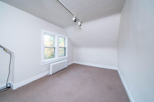 910 Davis St, Kalamazoo MI 49008-1195 exterior