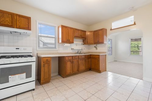 1111 Elizabeth St, Joliet IL 60435-4603 exterior