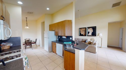 112 Berkeley Ave, Fort Pierce FL 34986-3594 exterior